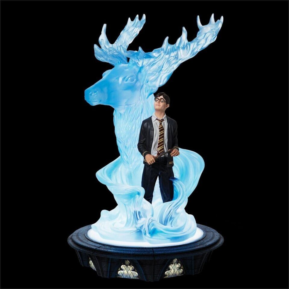 Enesco Wizarding World Of Harry Potter HARRY AND LIGHT UP PATRONUS 6009882 NEW